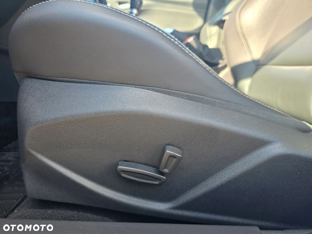 Ford Focus 2.0 EcoBoost ST mit Leder-Exclusiv-Paket - 15