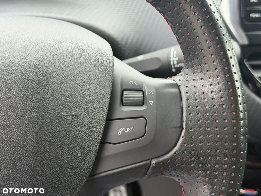 Peugeot 2008 PureTech 110 Stop&Start GT-Line Edition - 25