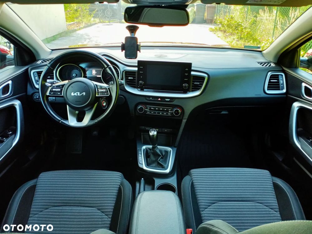 Kia XCeed 1.5 T-GDI M - 16