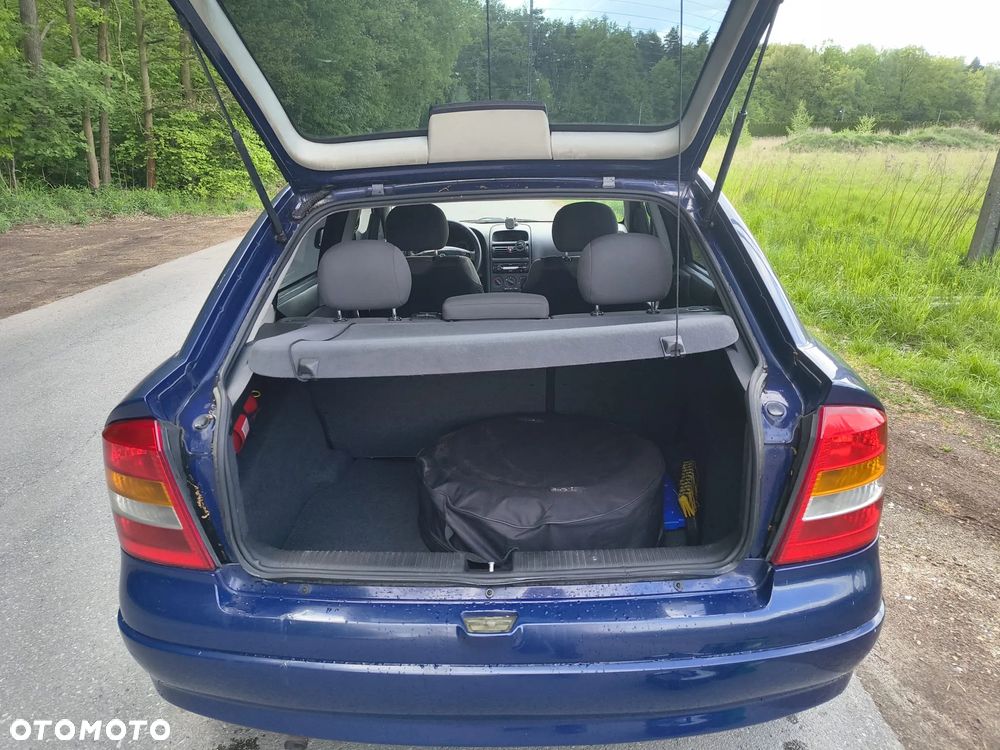 Opel Astra 1.4 Sport - 12