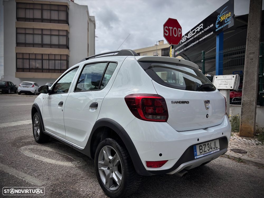 Dacia Sandero TCe 90 (S&S) Comfort - 4