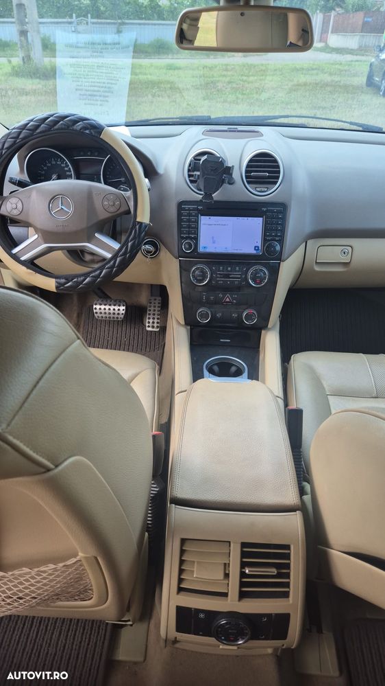 Mercedes-Benz ML - 7