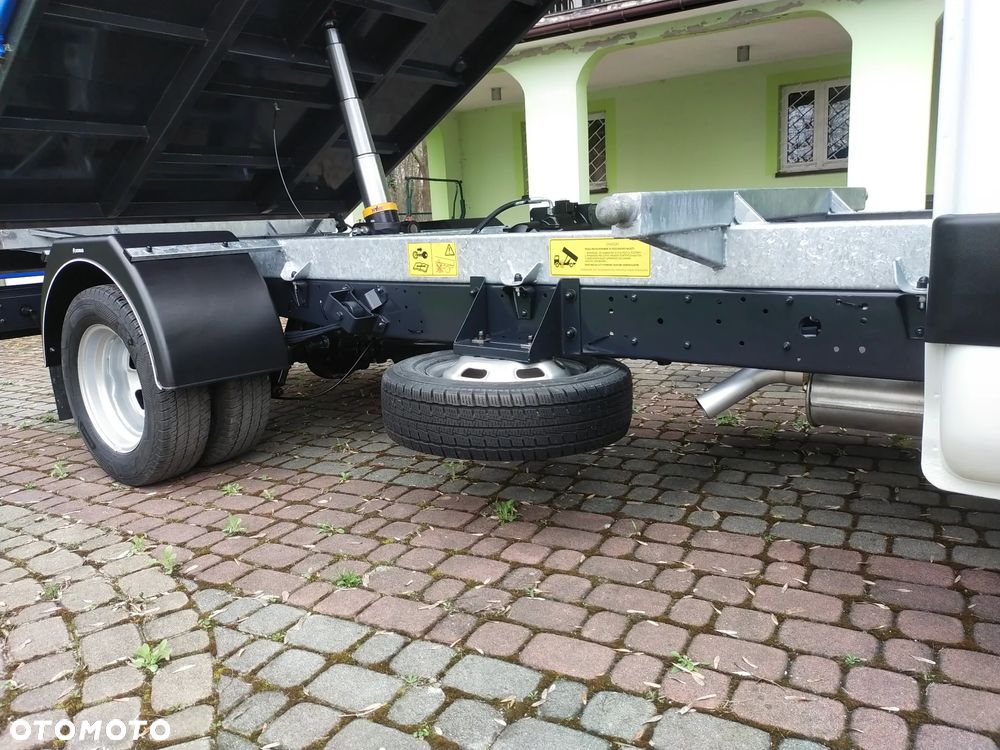 Iveco Daily 35C15 - 3