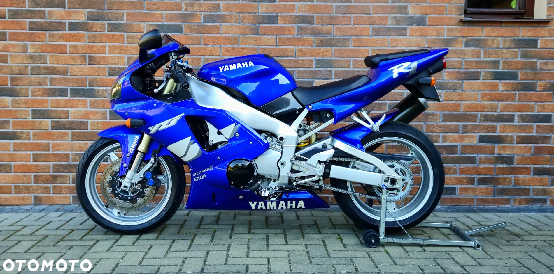 Yamaha YZF - 3