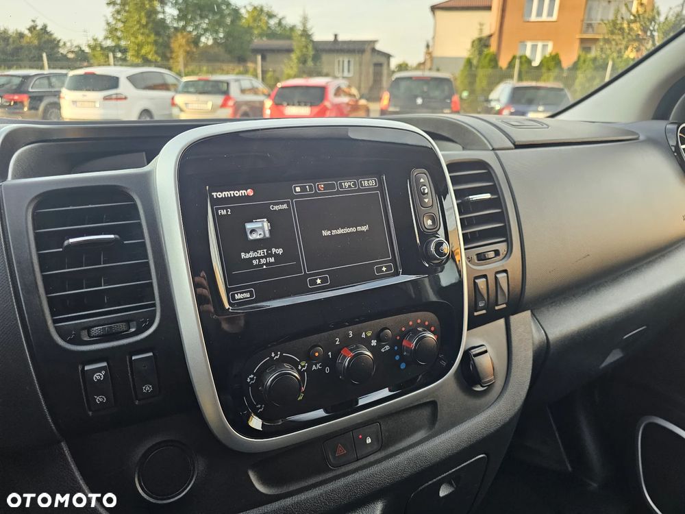 Opel Vivaro - 8