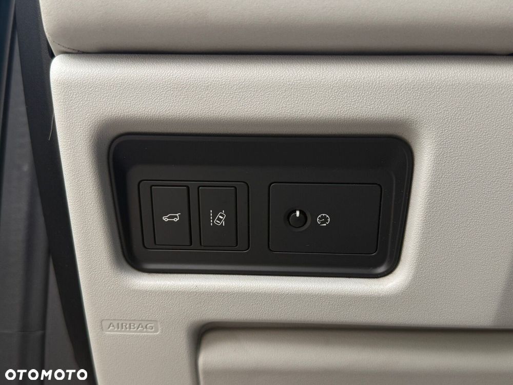 Land Rover Discovery Sport - 29