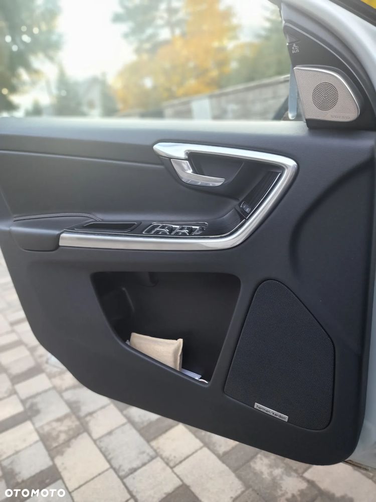 Volvo XC 60 - 11