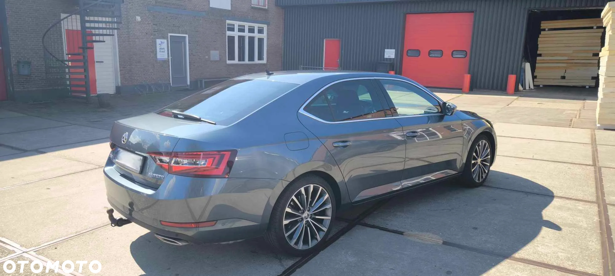Skoda Superb 2.0 TSI 4x4 L&K DSG - 3