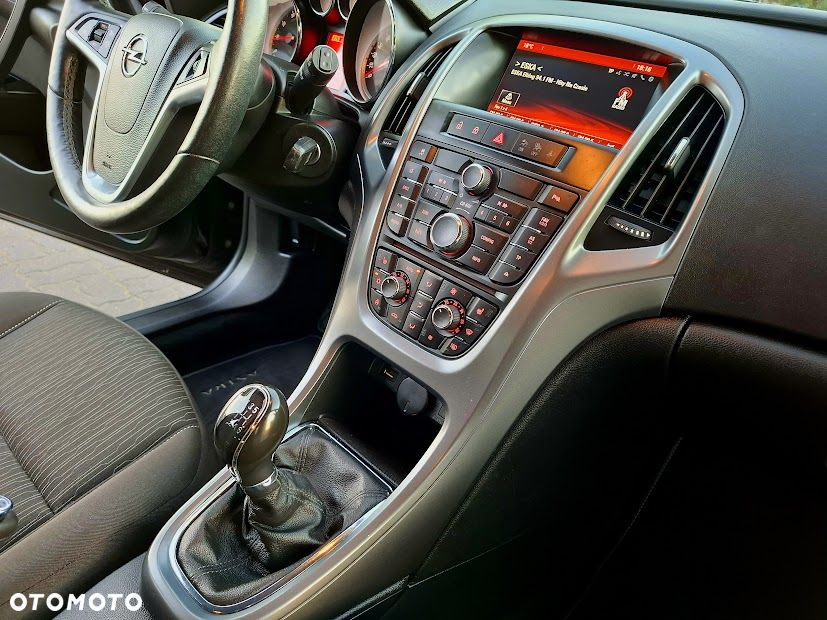 Opel Astra 1.4 T Cosmo - 18