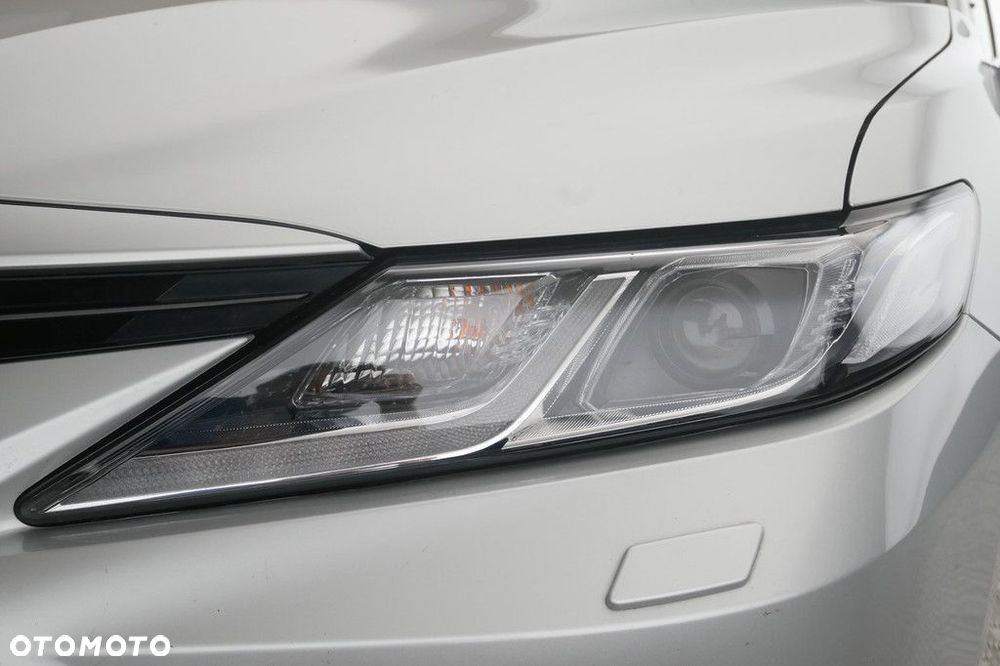 Toyota Camry 2.5 Hybrid Comfort CVT - 13