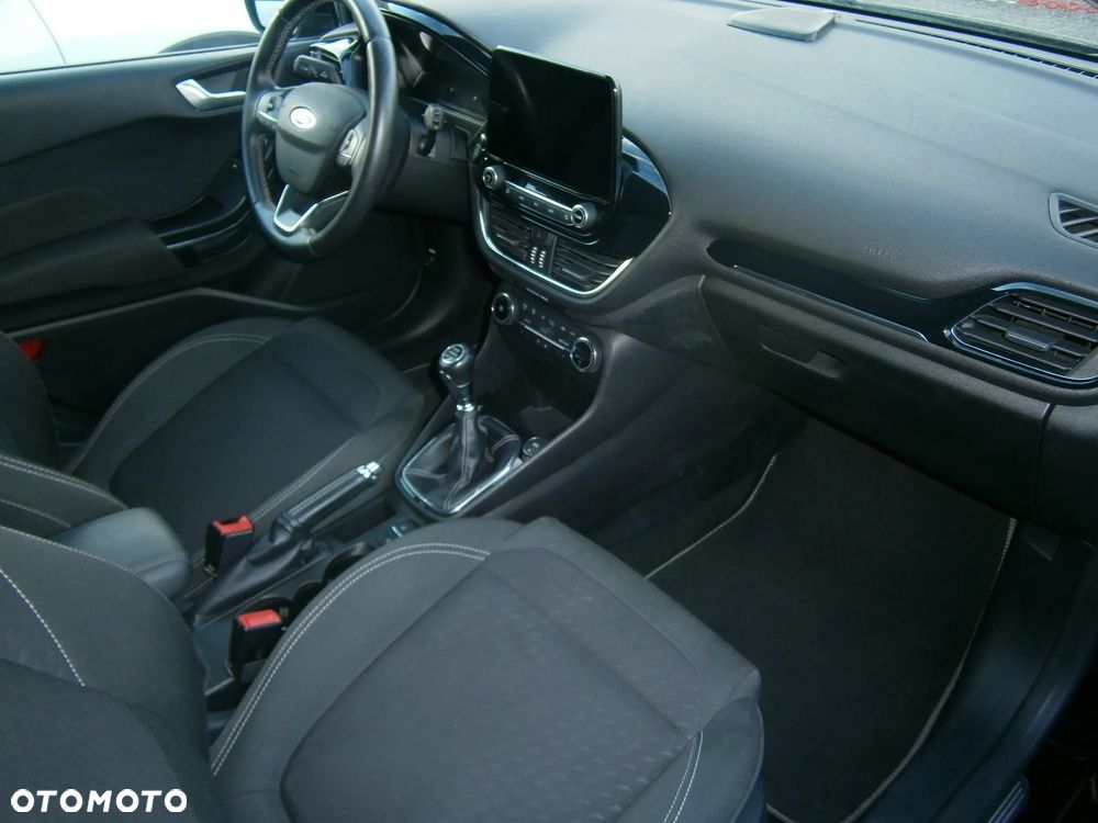 Ford Fiesta 1.0 EcoBoost S&S TITANIUM X - 11