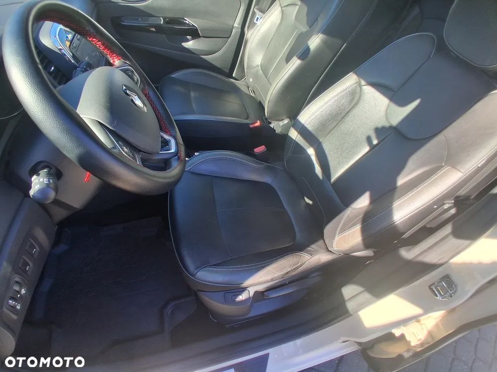 Renault Captur ENERGY TCe 120 EDC LIMITED - 11