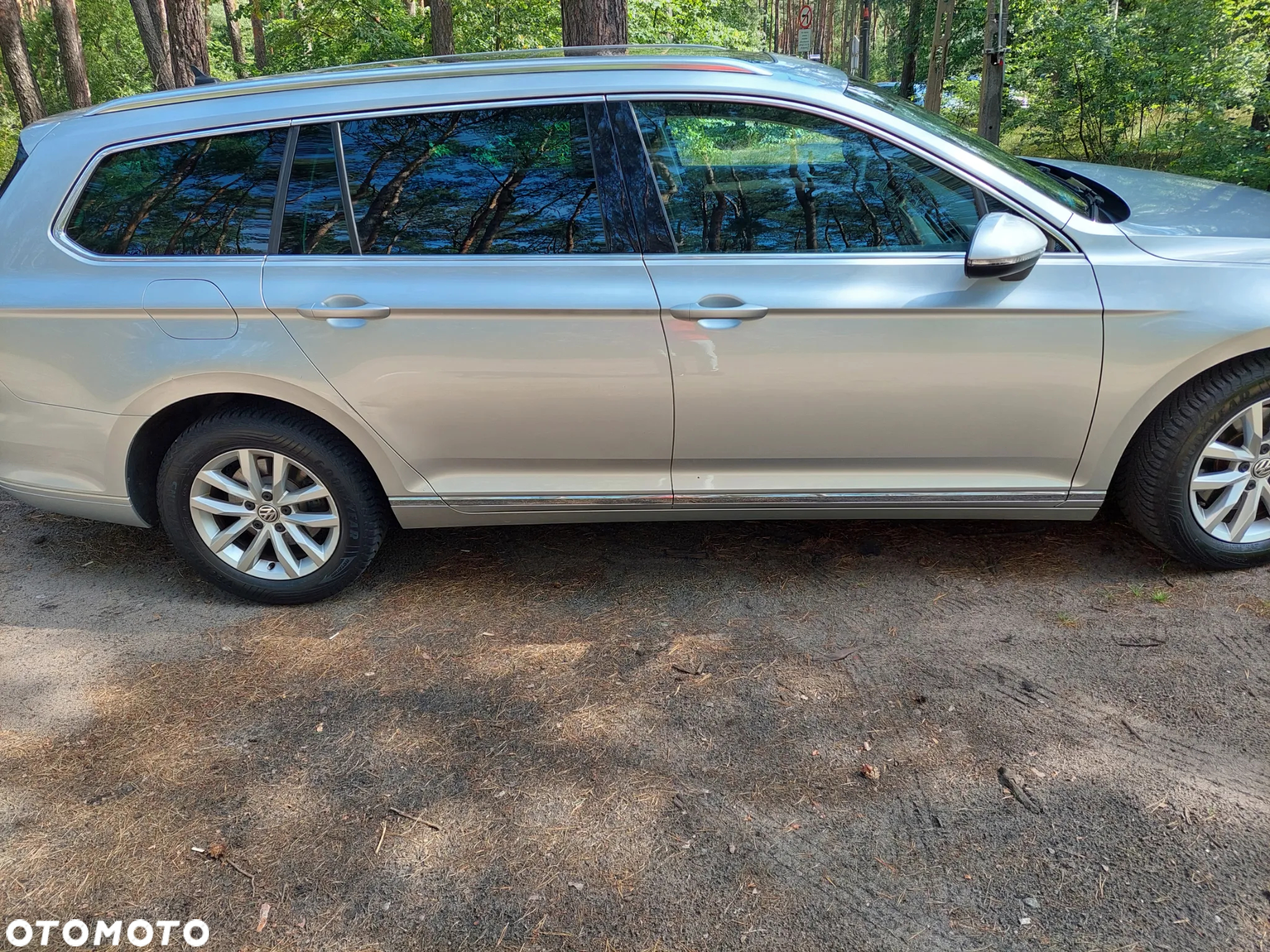Volkswagen Passat 2.0 TDI BMT Comfortline - 17