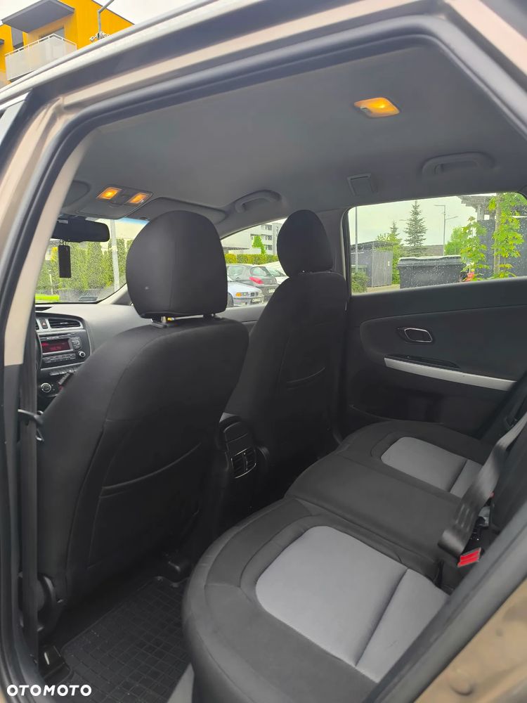 Kia Ceed 1.6 GDI L - 5