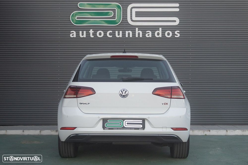 VW Golf 1.6 TDI Highline DSG - 6