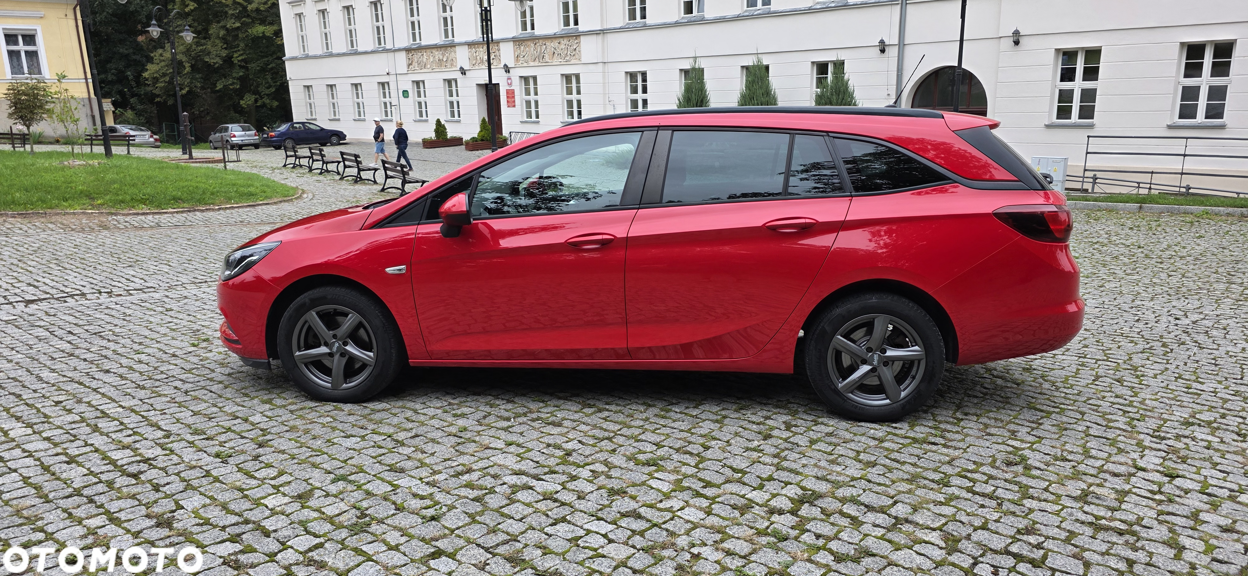 Opel Astra 1.6 CDTI DPF ecoFLEX Sports TourerStart/Stop Exklusiv - 4