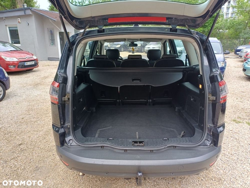 Ford S-Max - 12
