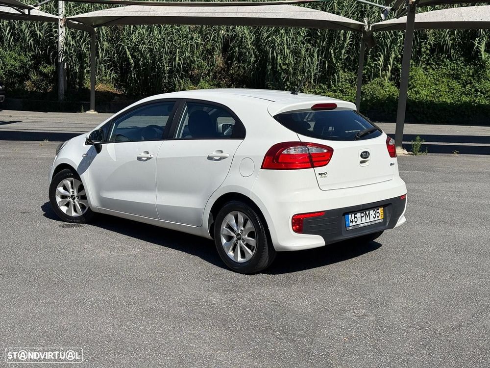 Kia Rio 1.1 CRDi - 5