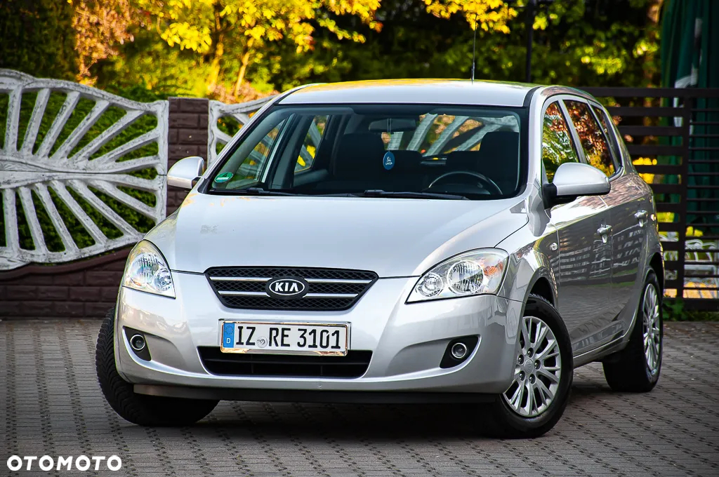 Kia Ceed 2.0 CVVT Spirit - 22