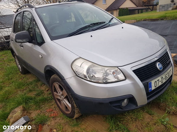 fiat sedici 2007 1,9 jtd caly na czesci, tylko 125k km przebiegu