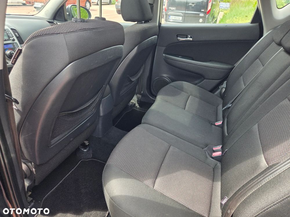 Hyundai i30 1.6 CRDi Premium - 13
