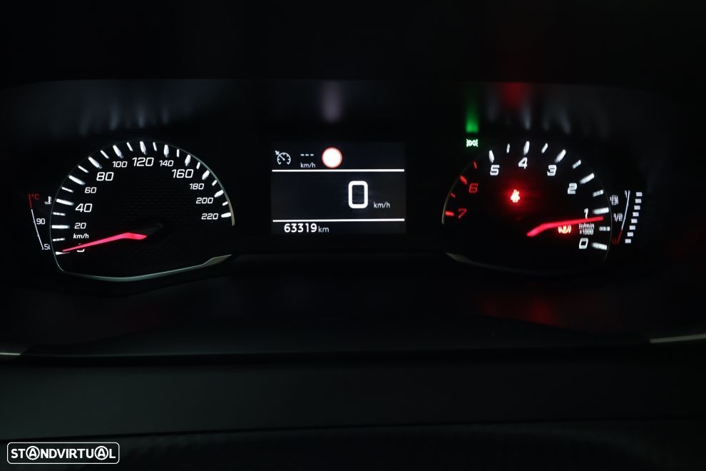 Peugeot 2008 1.5 BlueHDi Active Pack - 17