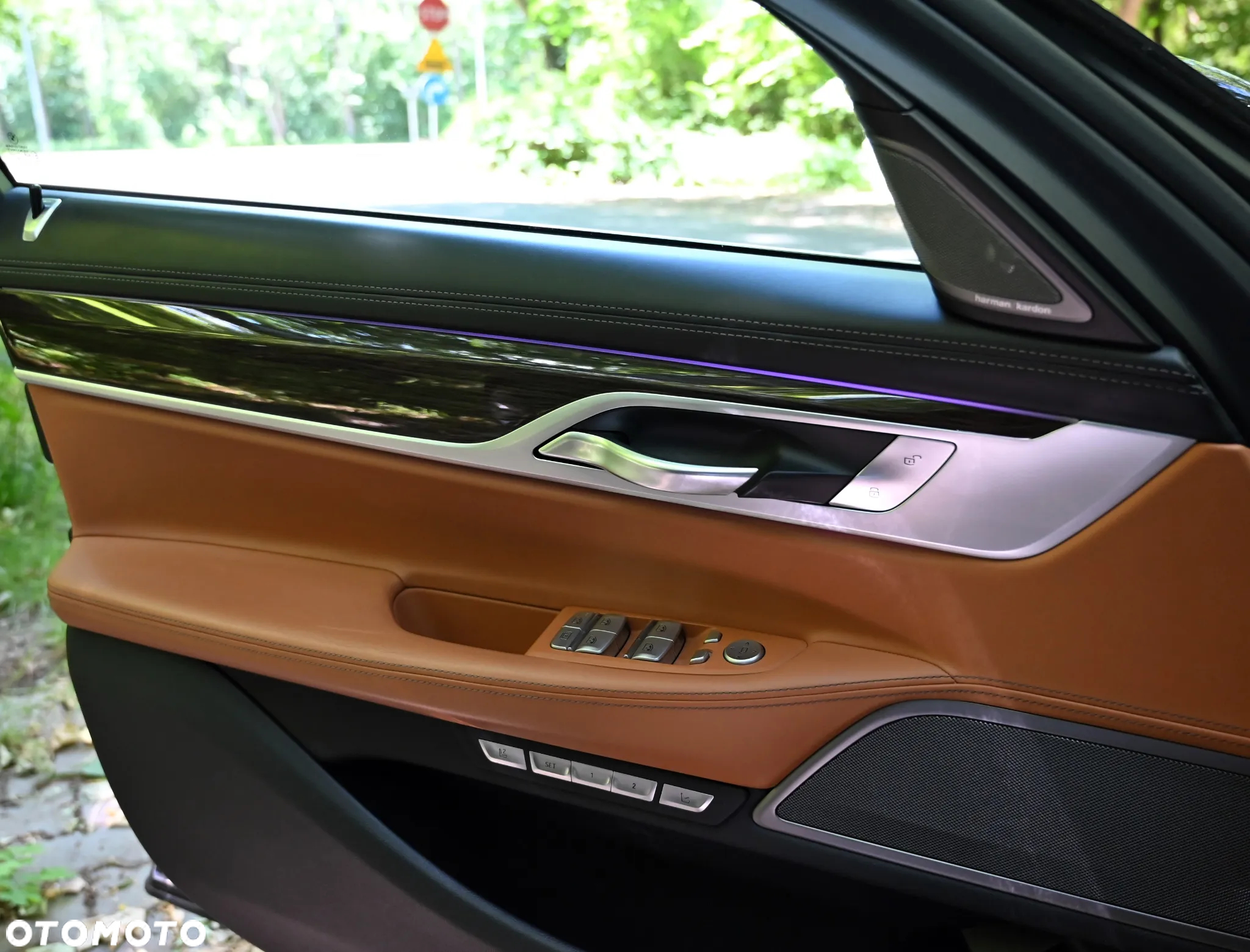 BMW Seria 7 - 27