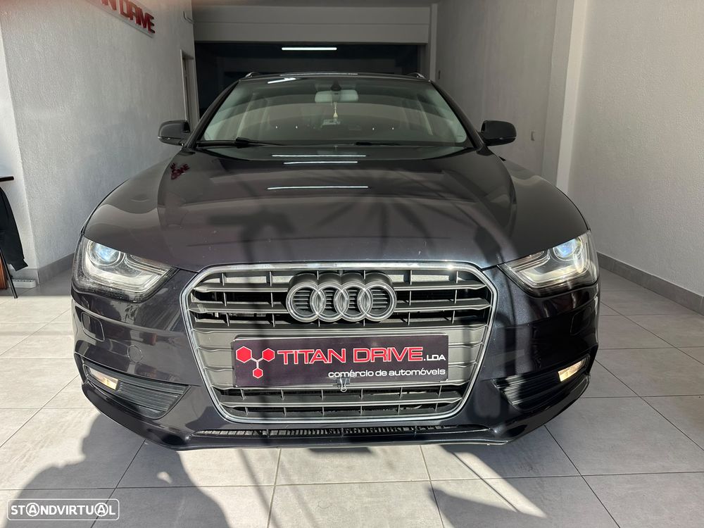 Audi A4 Avant - 11
