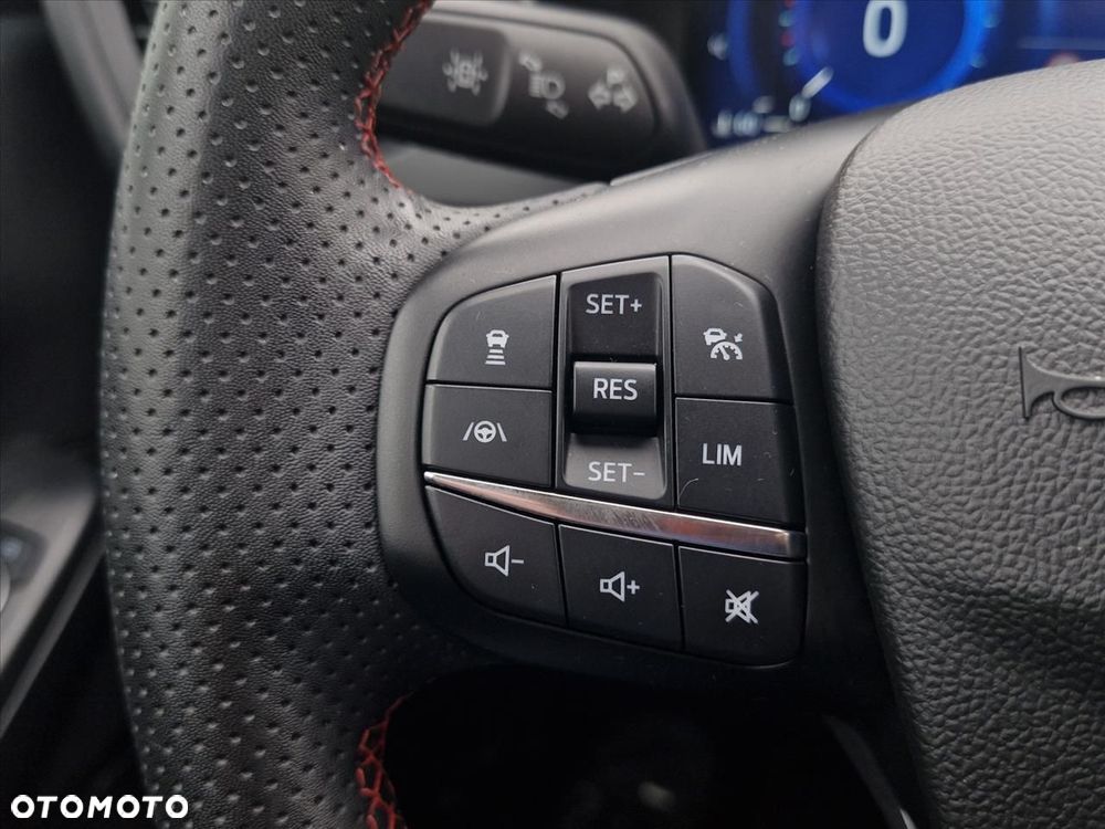 Ford Kuga - 19