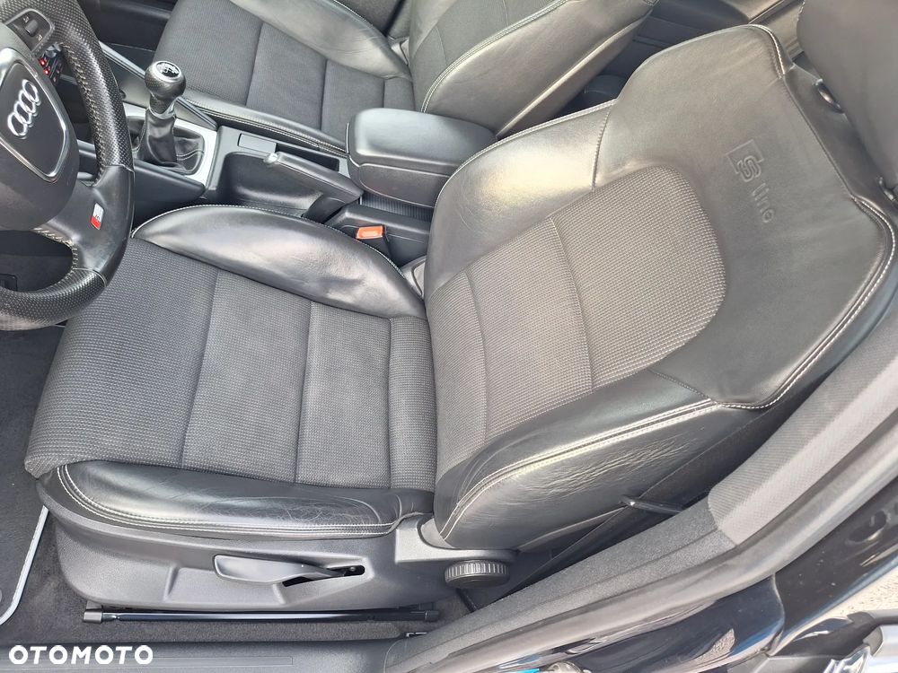 Audi A3 Sportback 1.4 TFSI S line Sportpaket - 16