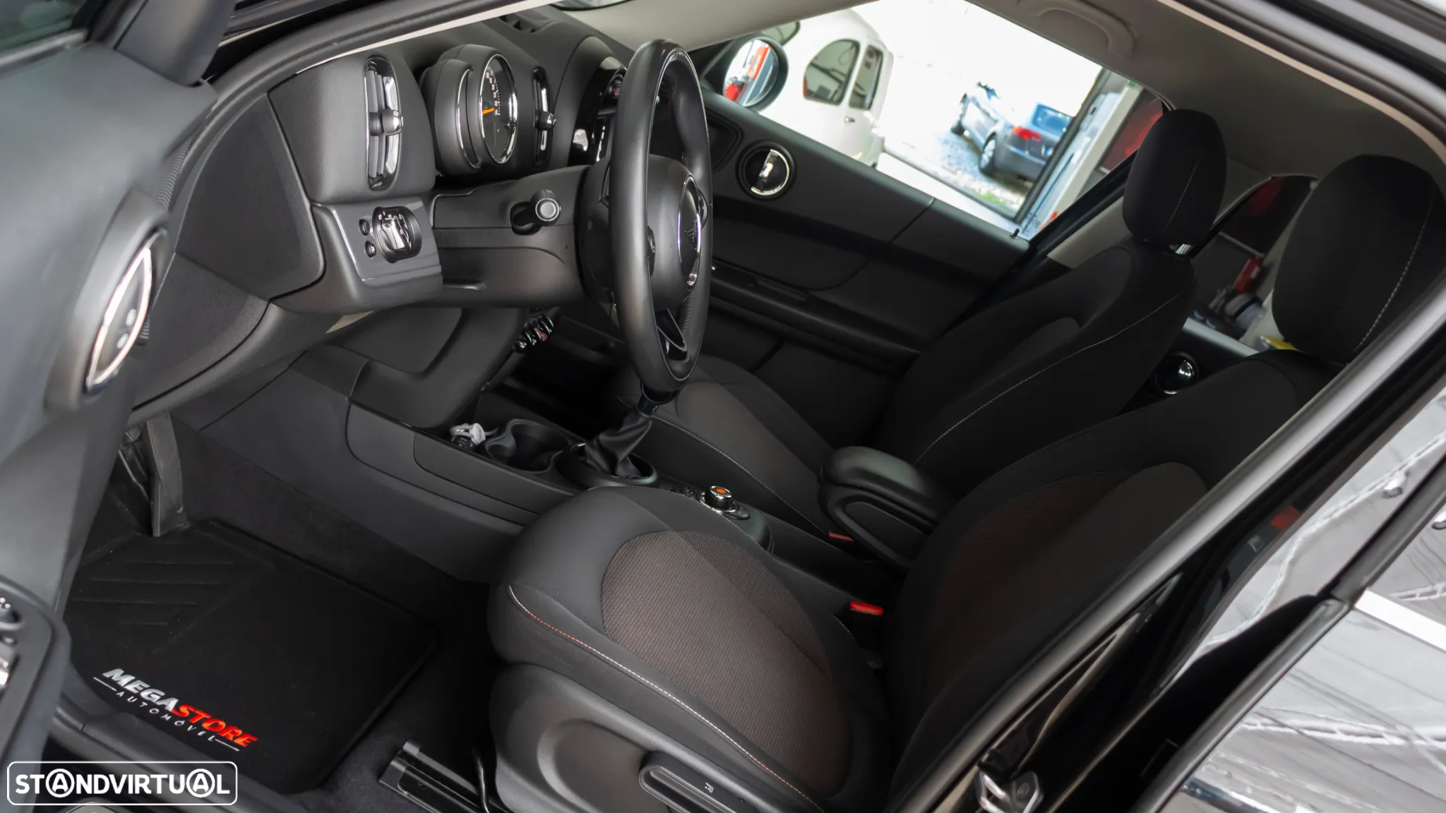 MINI Countryman One D - 14
