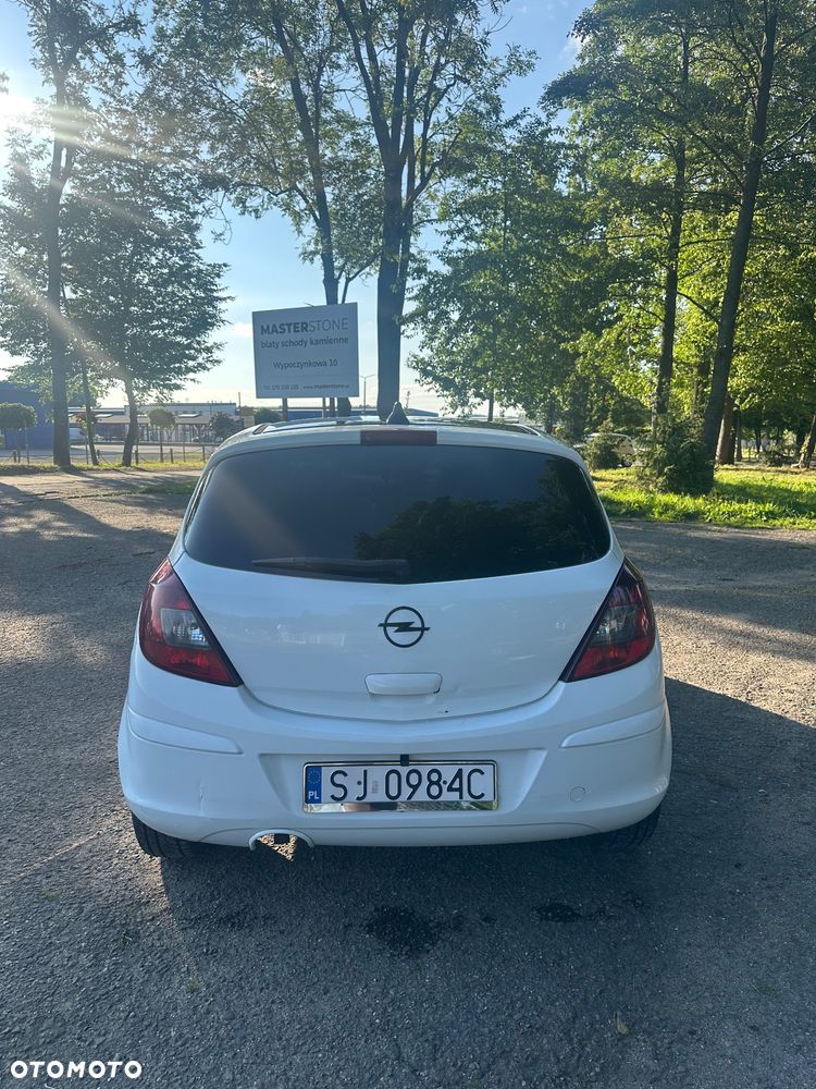 Opel Corsa 1.4 16V Sport - 4