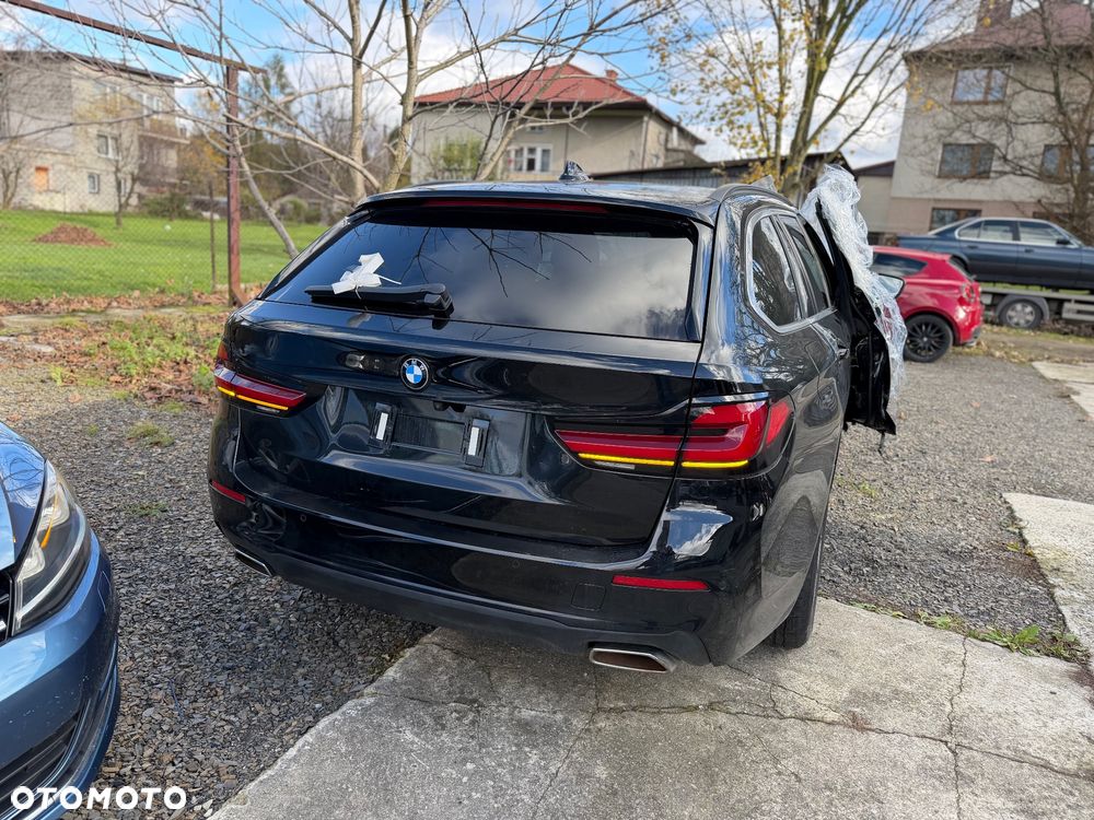 BMW Seria 5 520d xDrive Touring - 5