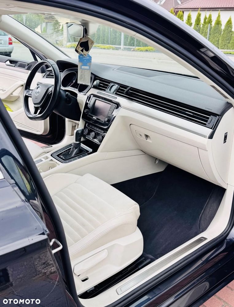 Volkswagen Passat - 6
