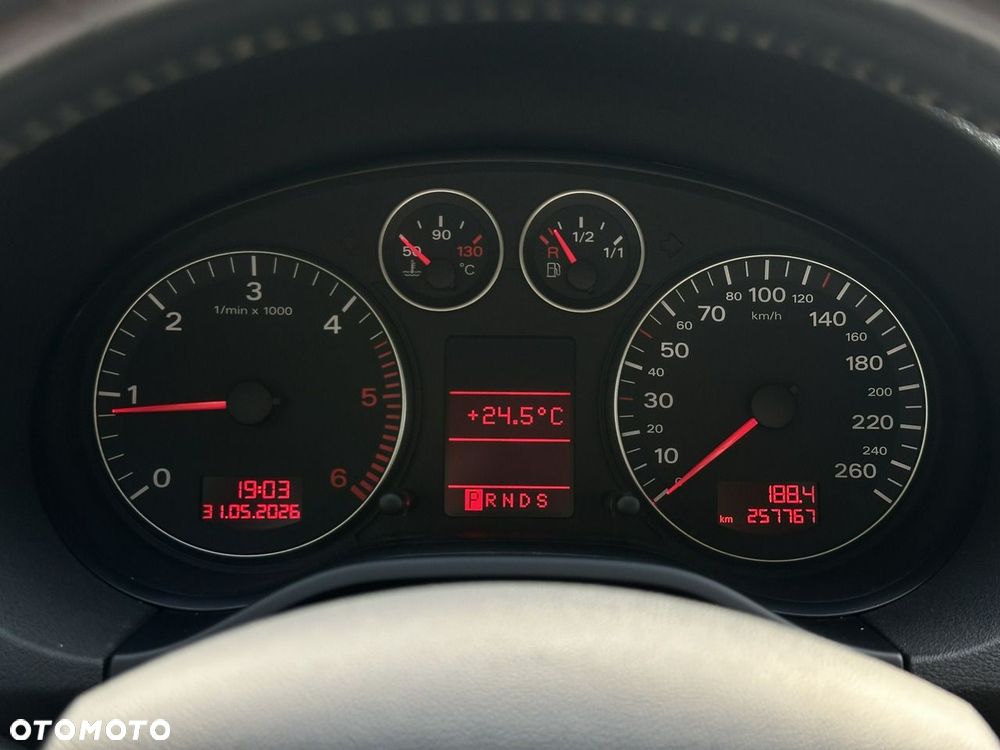 Audi A3 Sportback - 16
