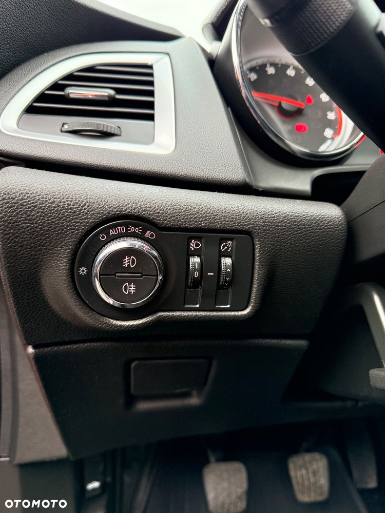 Opel Astra 1.4 Turbo Innovation - 10