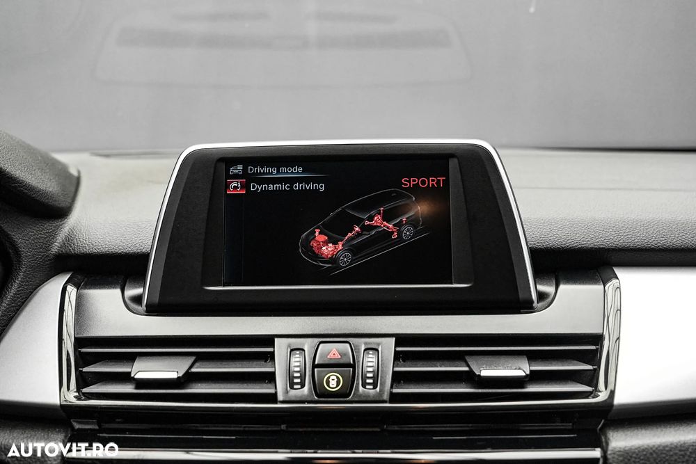 BMW Seria 2 216d Luxury Line - 24