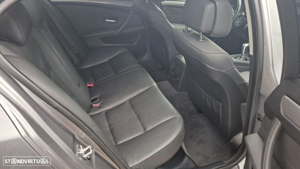 BMW 520 d Executive - 8
