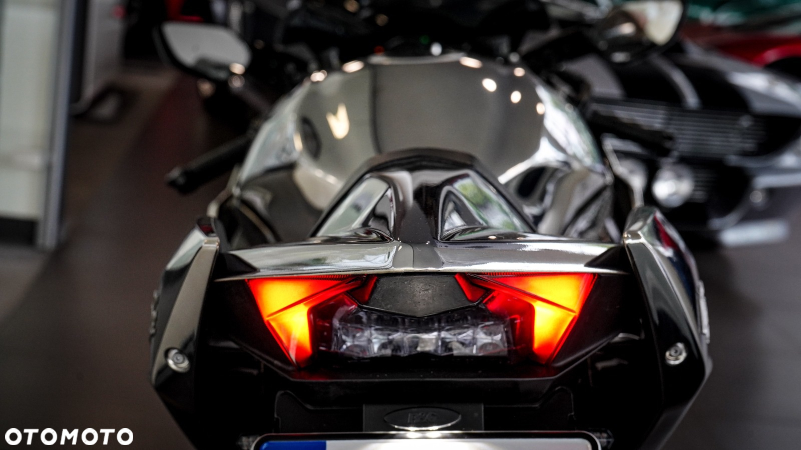 Kawasaki H2 - 8