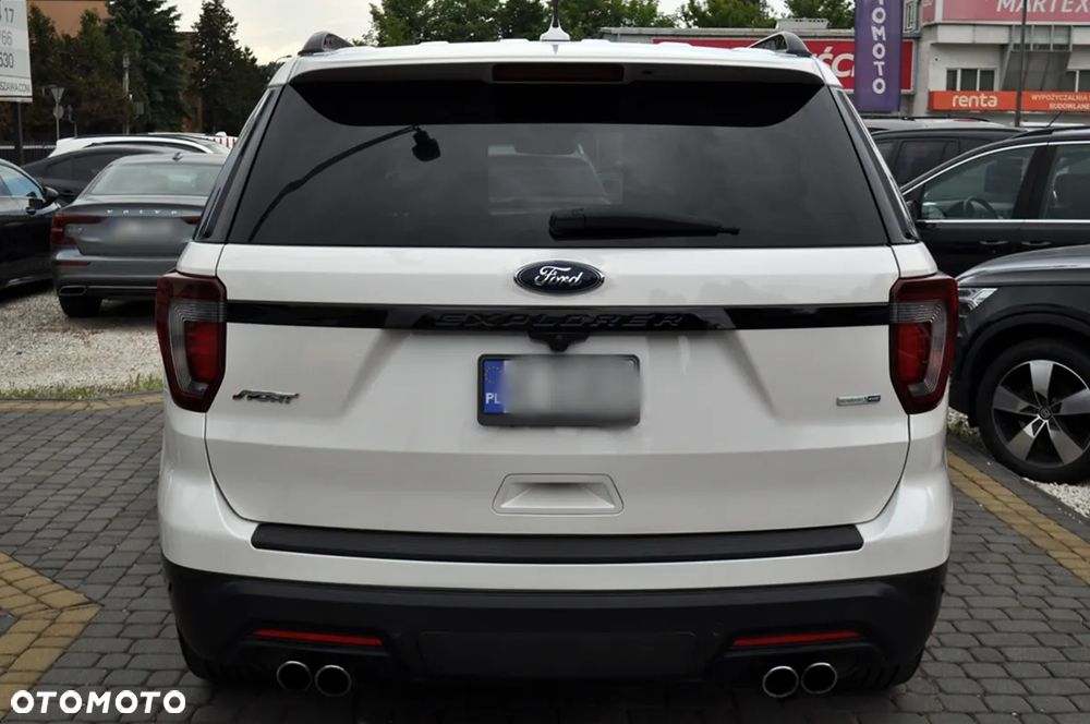 Ford Explorer - 11