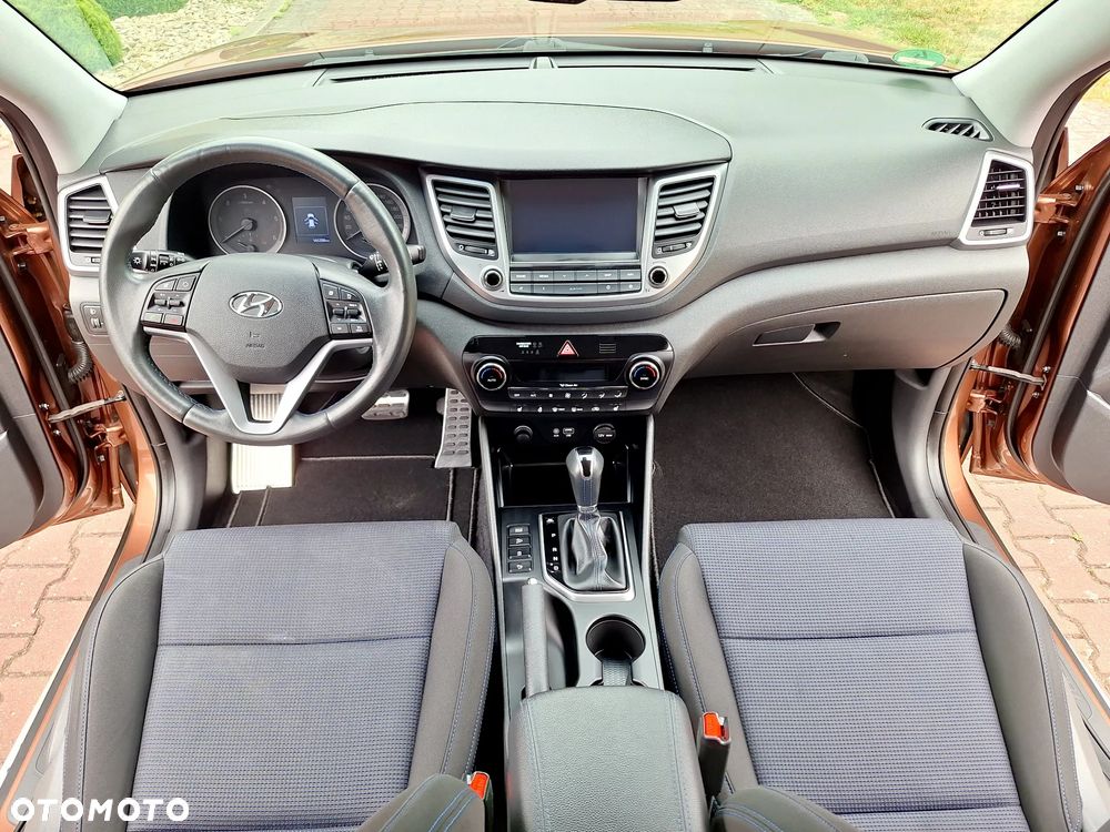 Hyundai Tucson blue 1.7 CRDi 2WD DCT Premium - 8