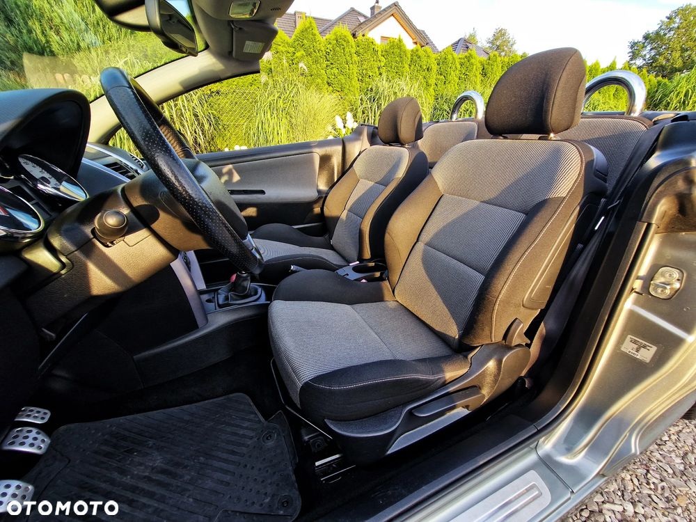 Peugeot 207 CC 1.6 Sport - 13