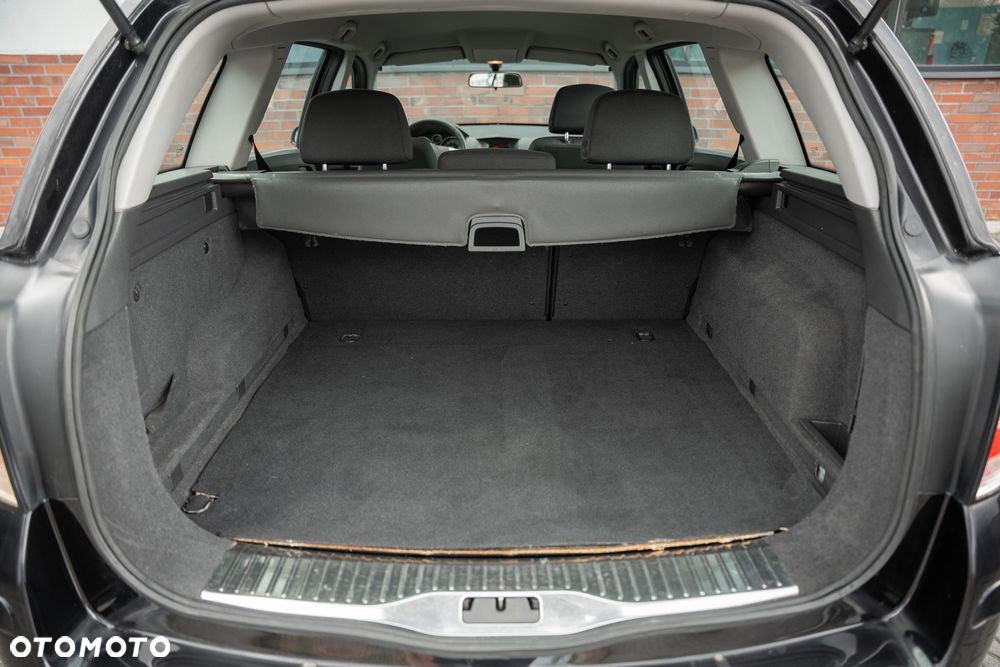 Opel Astra 1.7 CDTI Essentia - 41