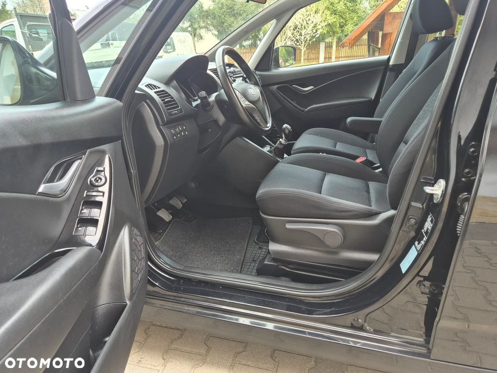 Hyundai ix20 1.6 blue YES Gold - 14