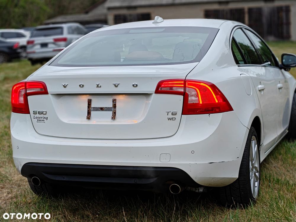 Volvo S60 T6 AWD Geartronic Momentum - 2