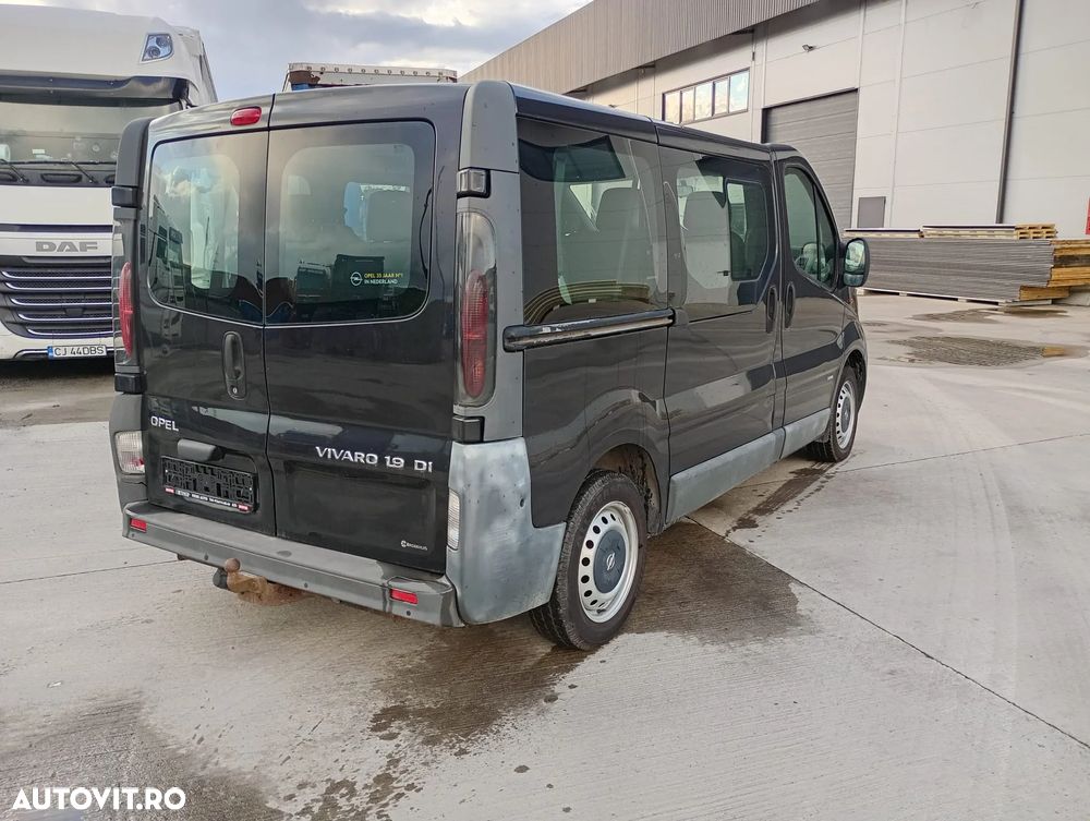 Opel Vivaro - 4