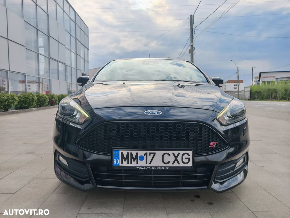 Ford Focus Powershift ST - 5