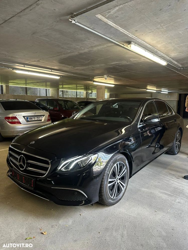Mercedes-Benz E 220 d T 9G-TRONIC AMG Line - 17