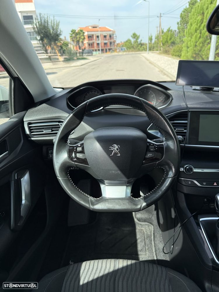 Peugeot 308 - 10