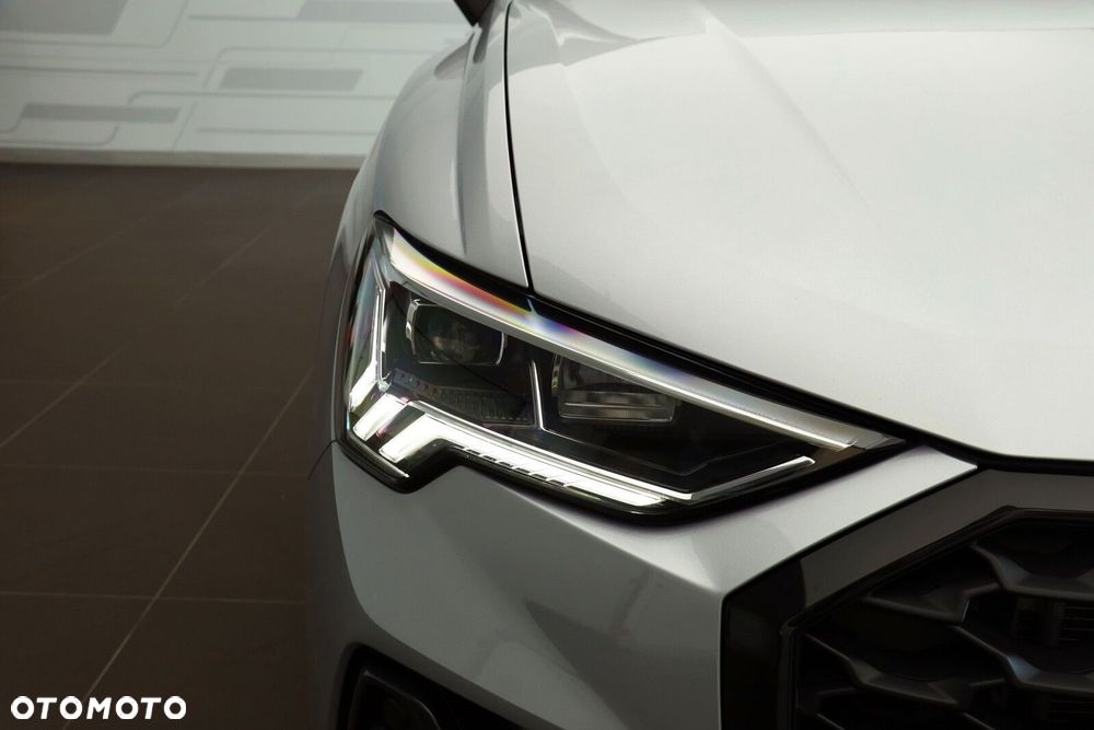 Audi Q3 Sportback - 11